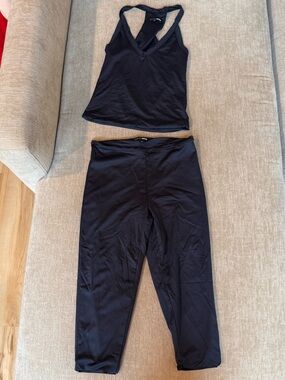 Forever 21 Black Active Cropped Leggings and Racerback Tank Set